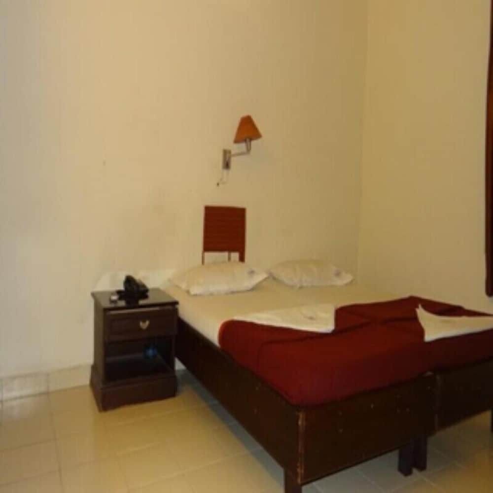 undefined MJM Plaza 3