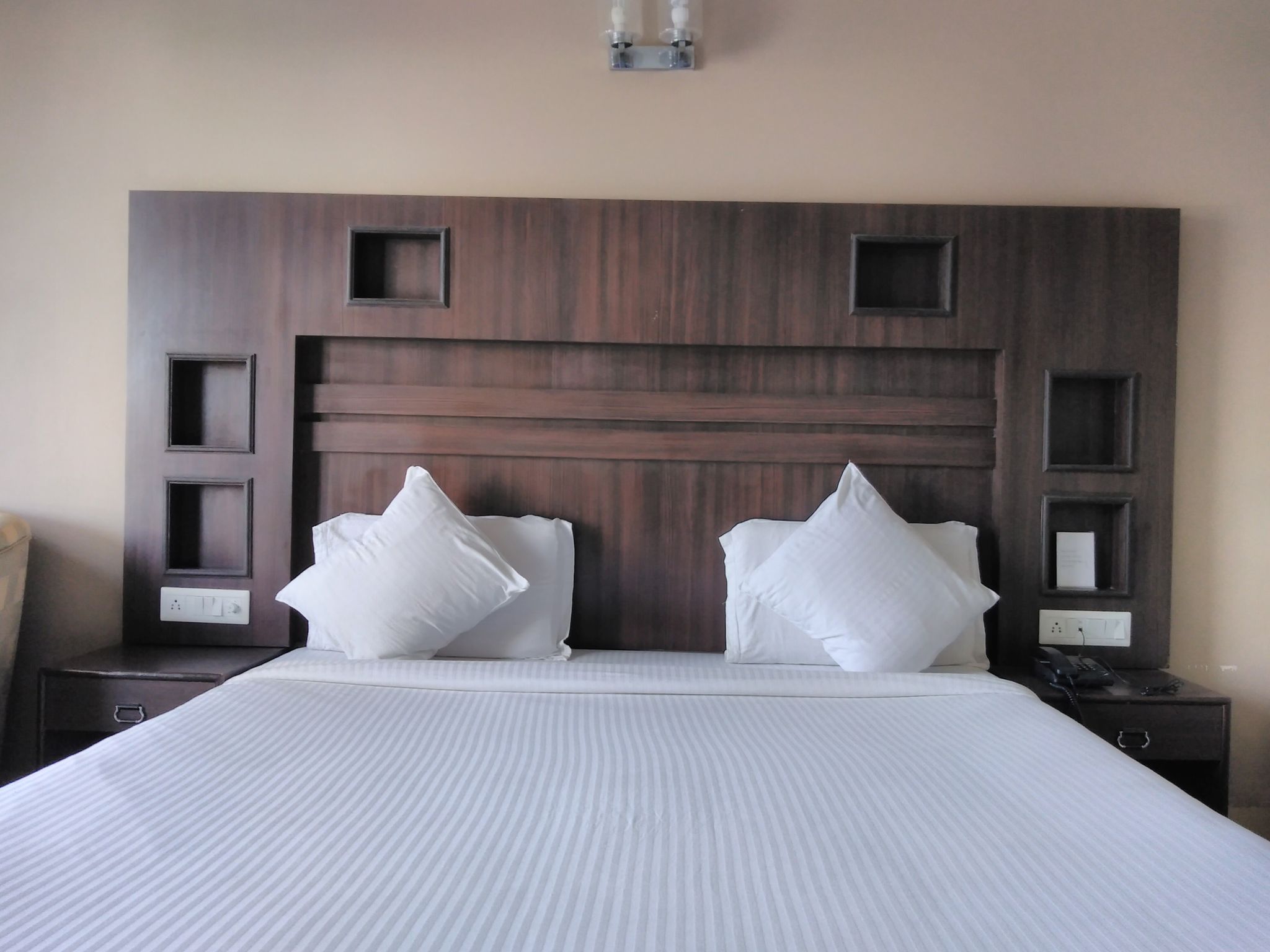 Tahiti Resorts Premium Room 4