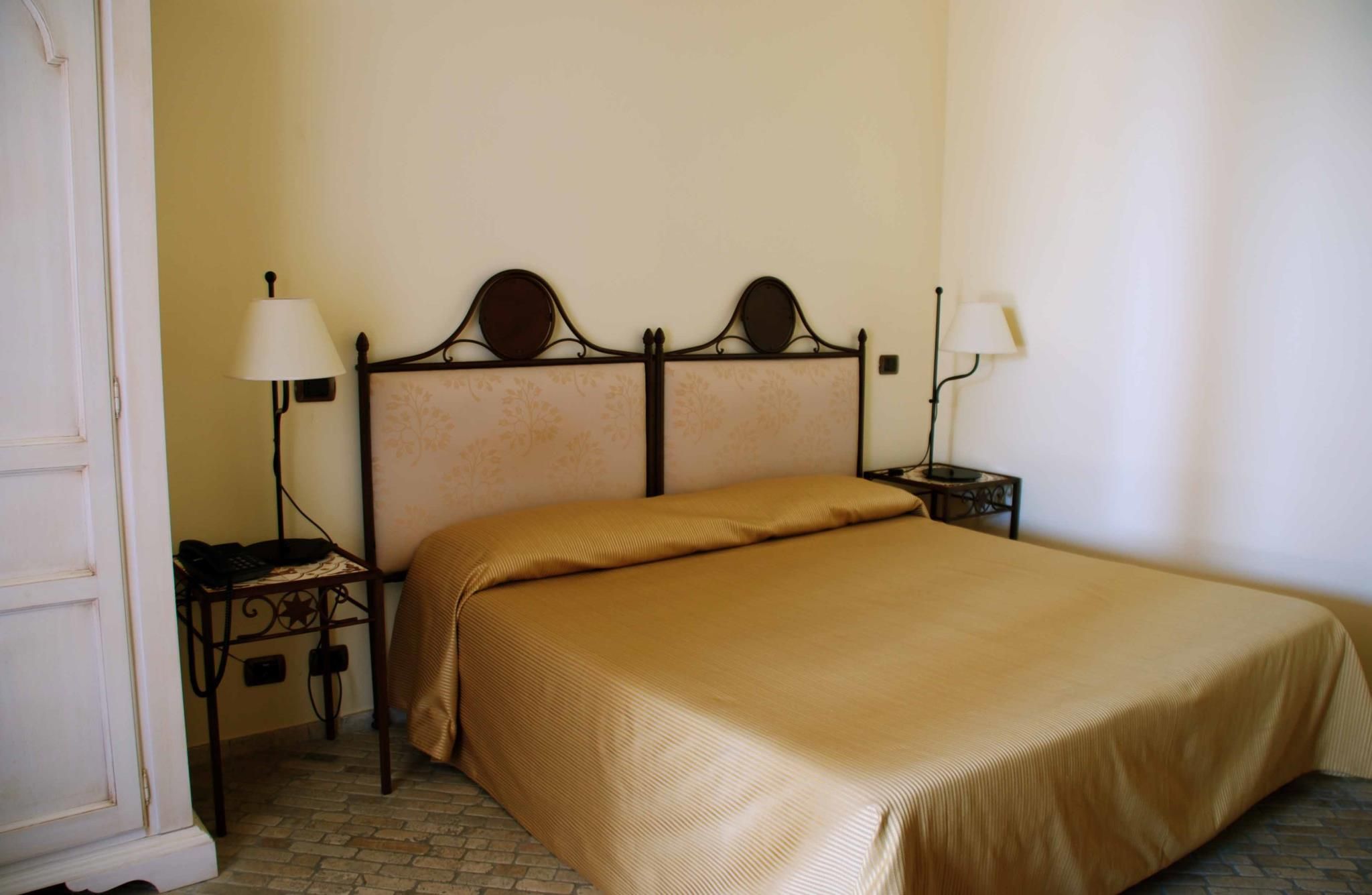 Garden View Economy Room