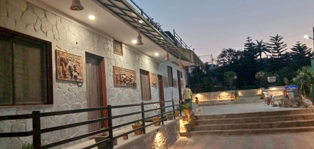 Front of property - evening/night