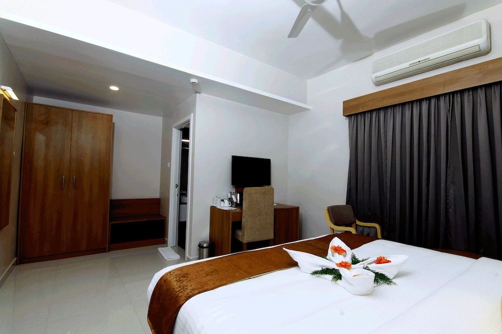 Hotel Panacea Ventures Deluxe Double Room 5