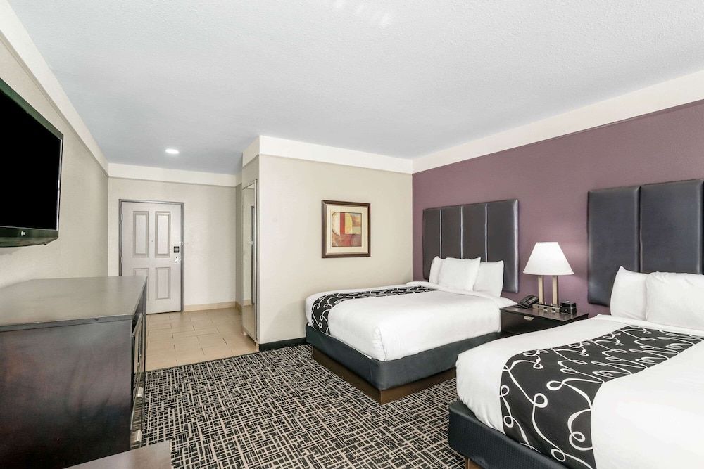 Room, 2 Queen Beds, Non Smoking (Mobility Accessible)