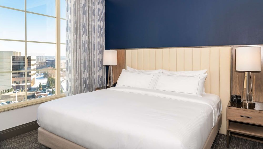 undefined Hilton Columbus/Polaris 8