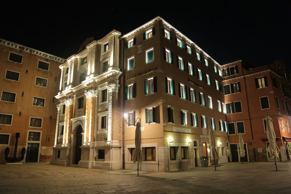 undefined Hotel Bucintoro 9