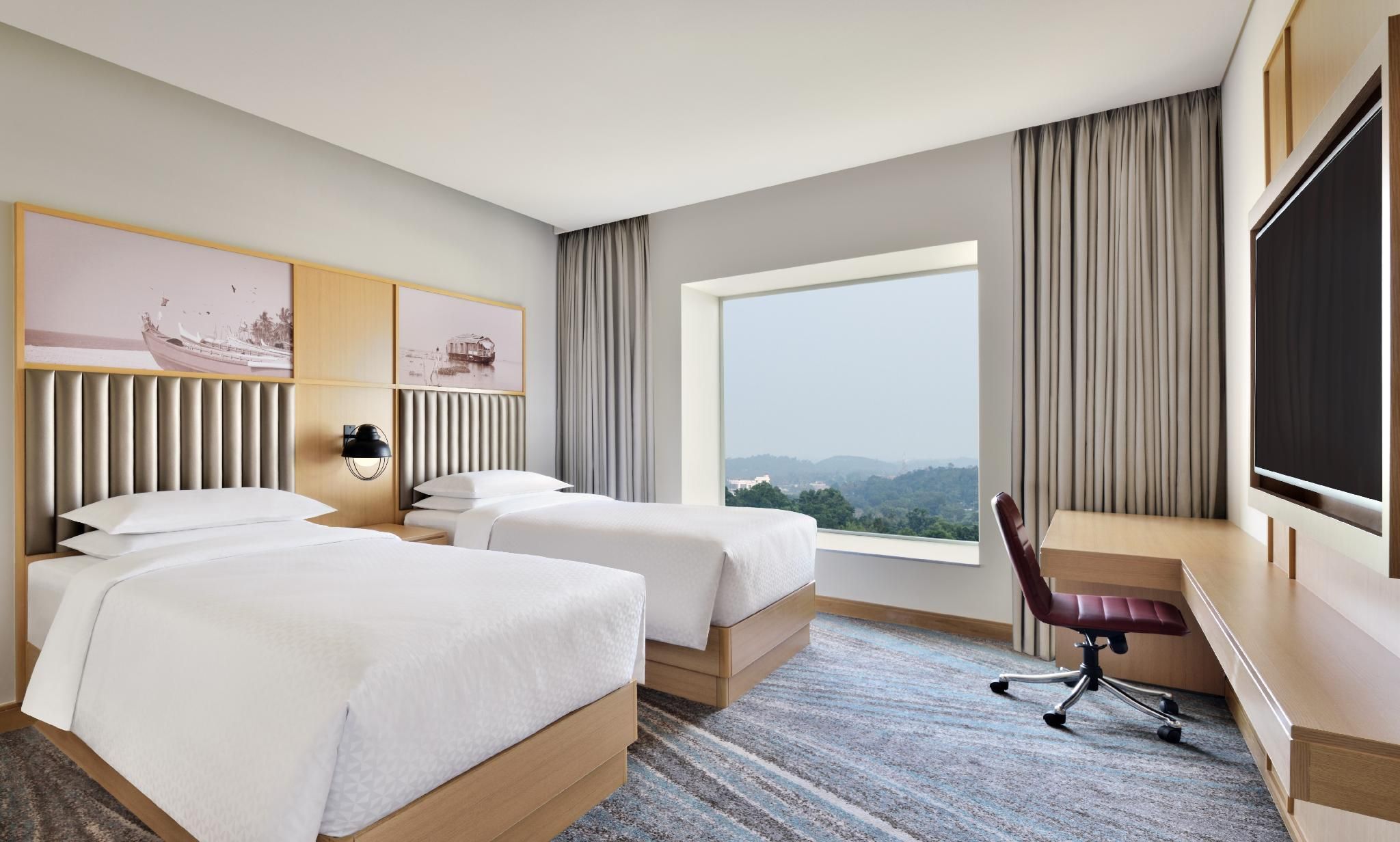 Cocktail Hours, Guest room, 1 King