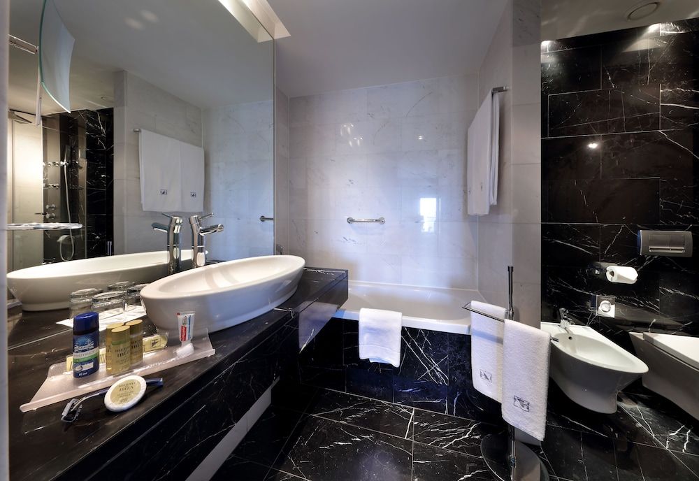 undefined Eurostars Das Letras 9