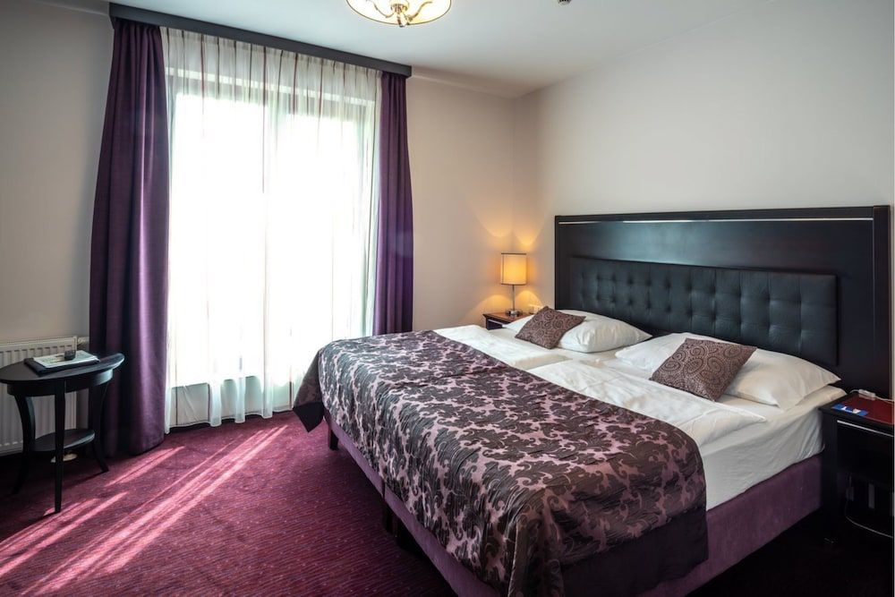 EA Embassy Prague Hotel Standard Double or Twin Room 4