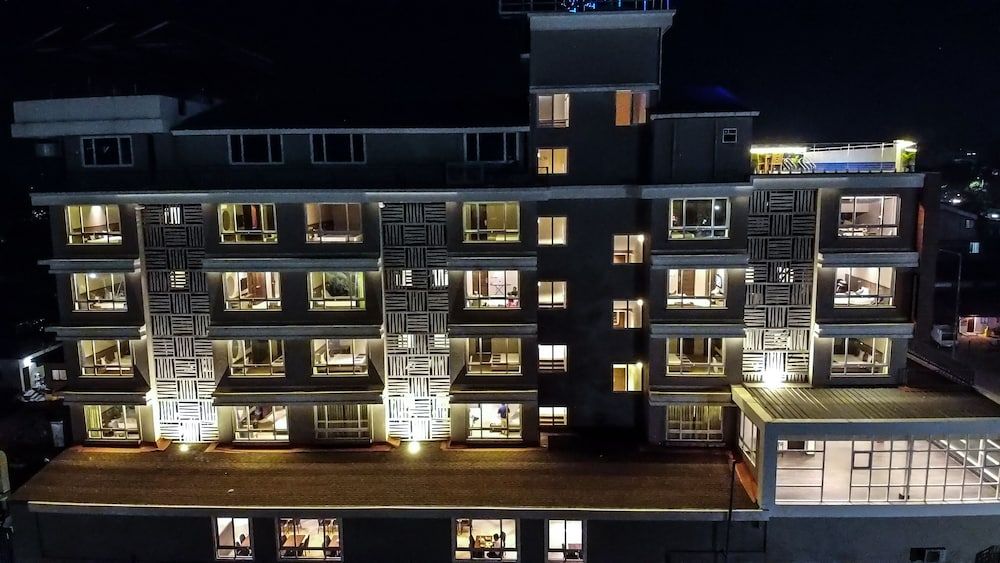 undefined Cosmique Clarks Inn Suites 10