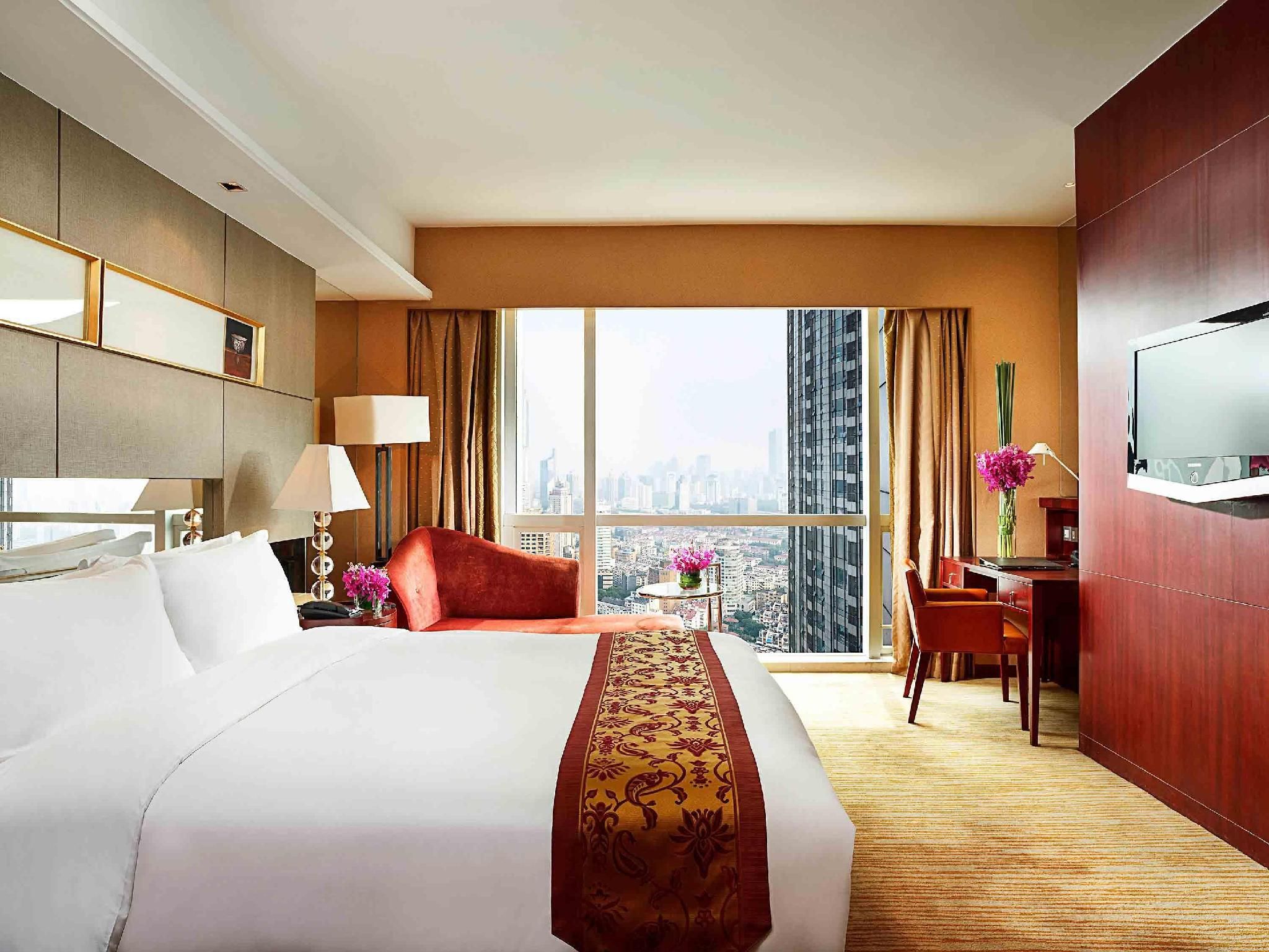 Luxury King Room