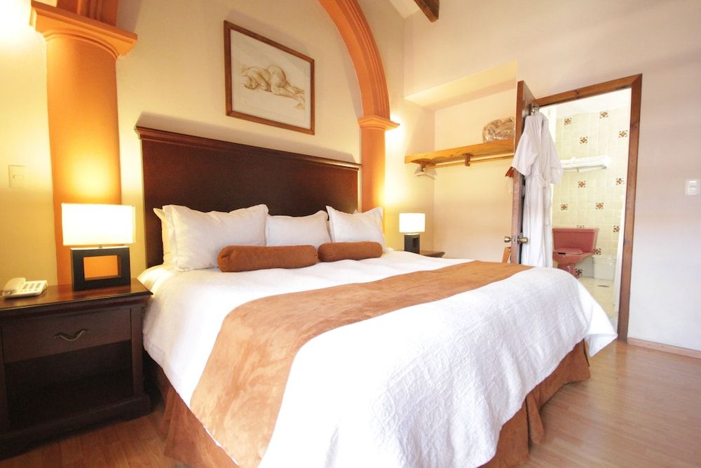 Casa Mexicana Hotel Standard Double Room 3