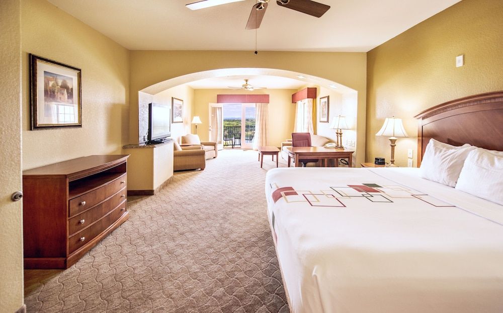 Presidential Suite, 1 King Bed, Balcony, Lake View (3rd or 4th Floor)