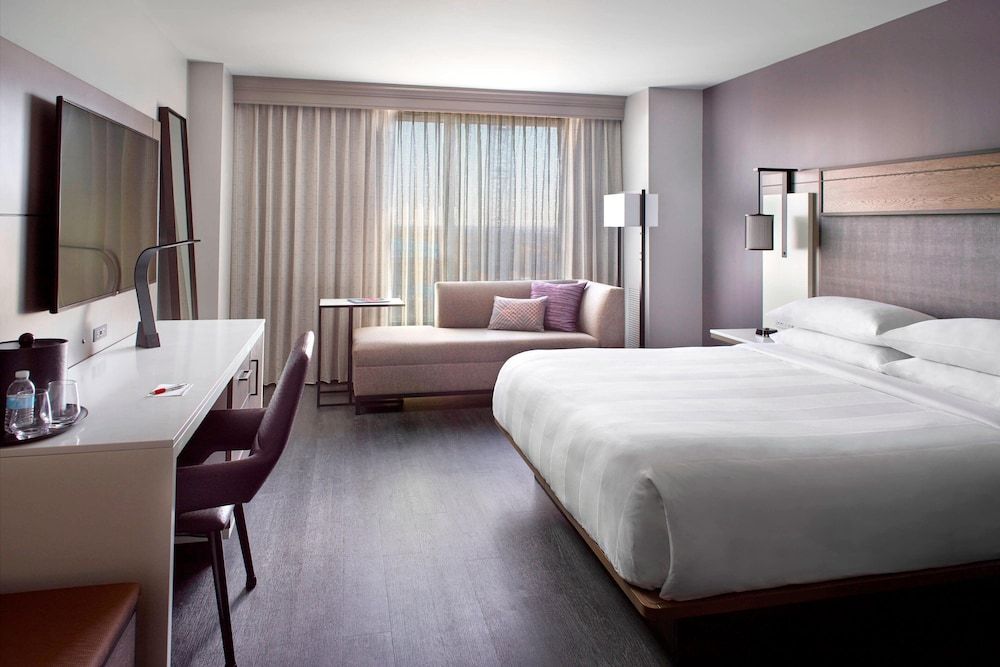 Room, 1 King Bed, Non Smoking