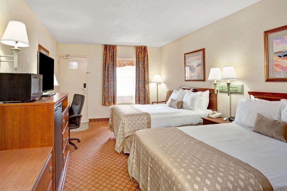 Room, 1 Double Bed, Accessible (Bathtub with Grab Bars)