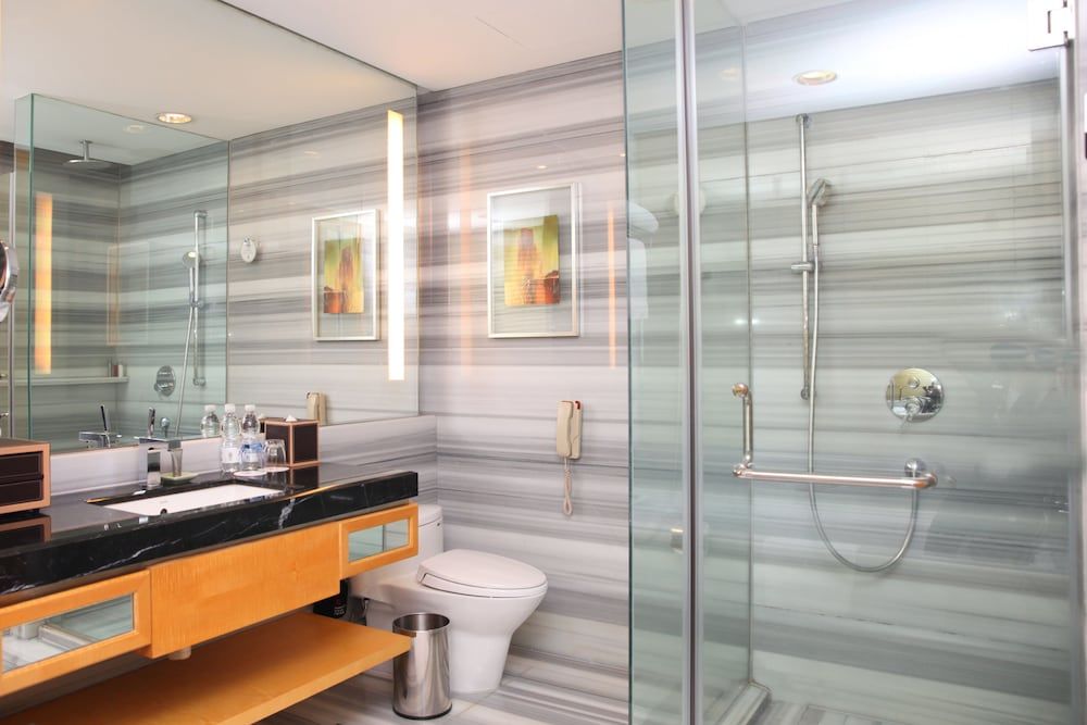 Ningbo Marriott Hotel Deluxe Room, 1 King Bed, River View 10