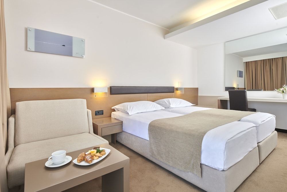 Classic room with balcony - extra bed