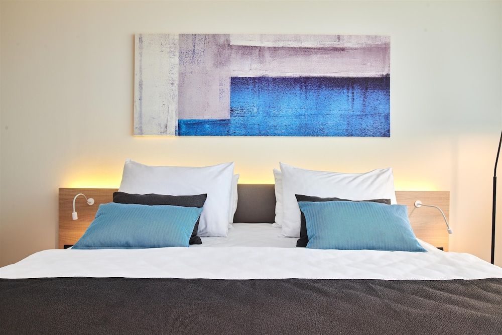Superior room with balcony sea side