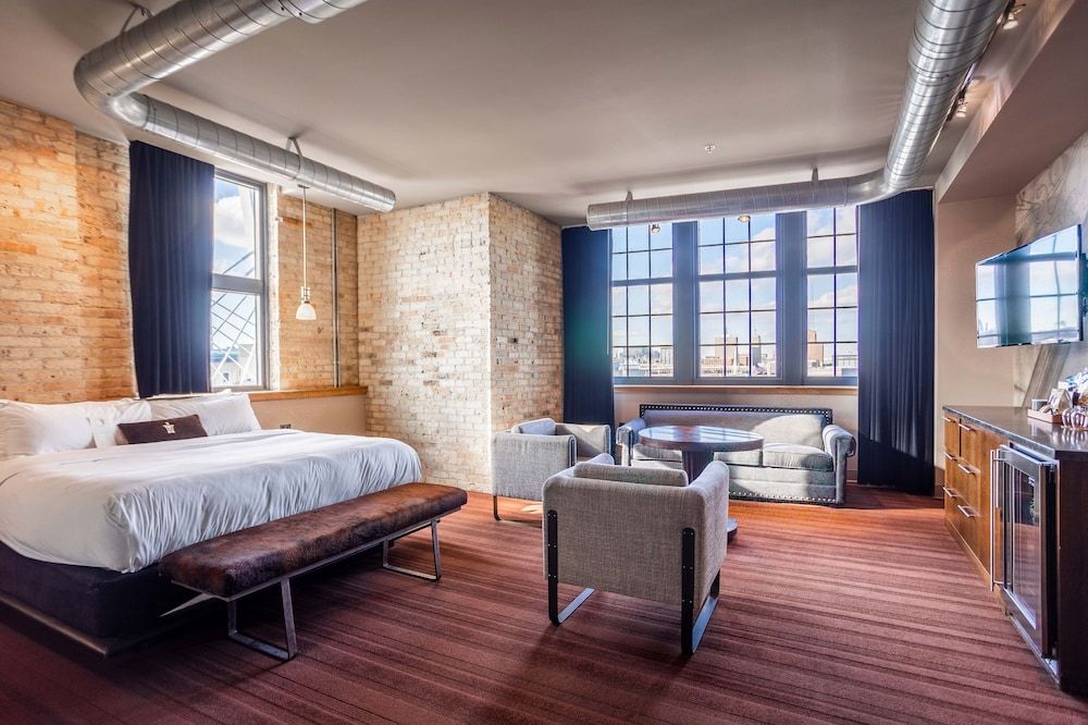 The Iron Horse Hotel