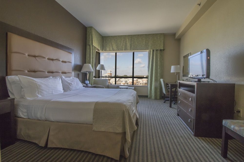 Standard Room, 2 Queen Beds, Accessible (Mobility Tub)
