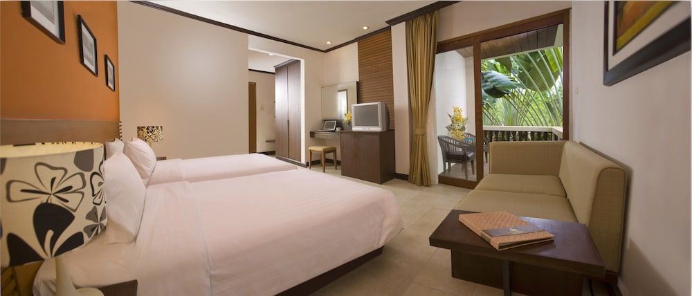 undefined Thai House Beach Resort