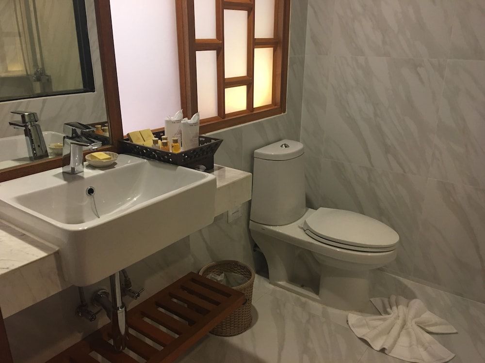 Thai House Beach Resort Classic Room 8