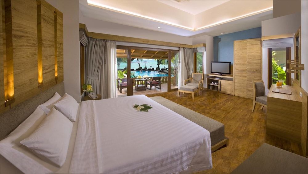 undefined Thai House Beach Resort 4