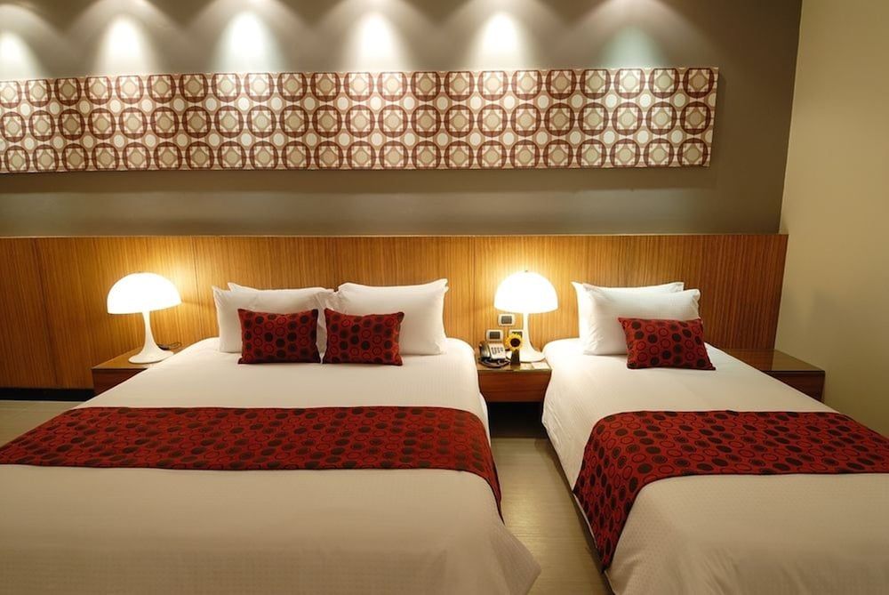 The Zign Hotel Superior Twin Room, City View 6