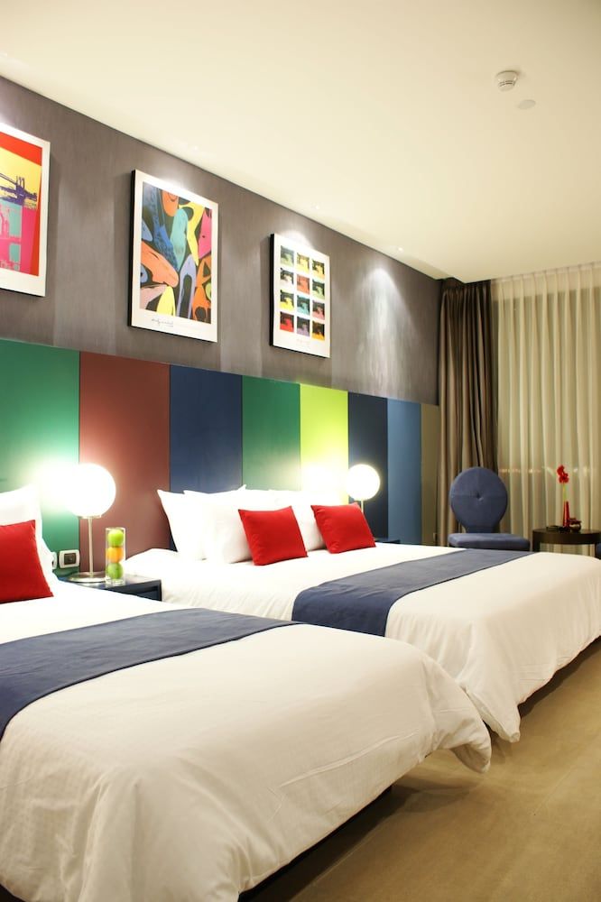 The Zign Hotel Superior Twin Room, City View 2