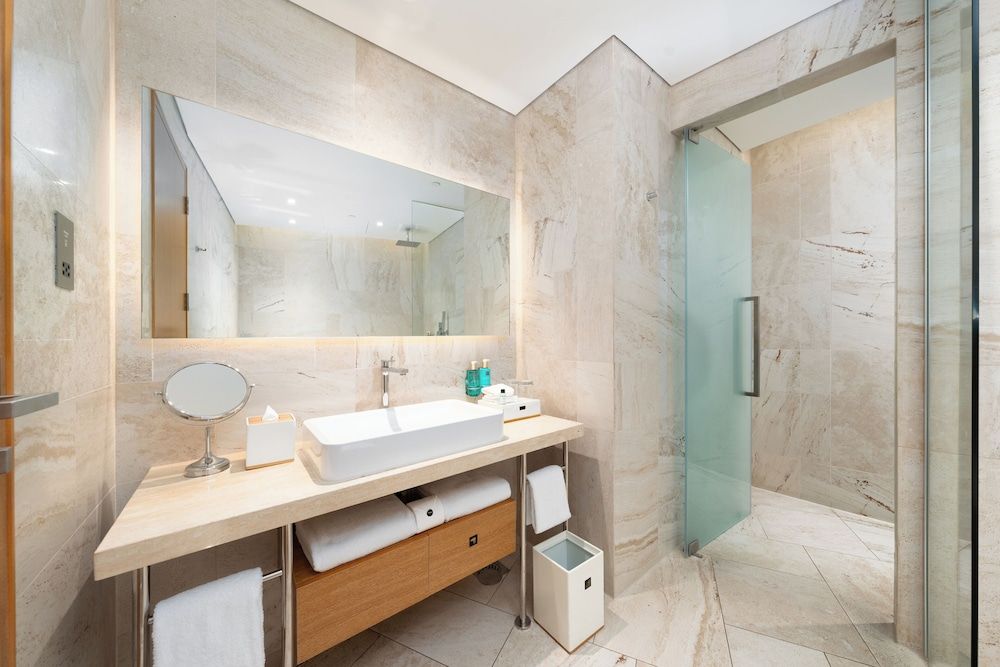 FIVE Jumeirah Village Dubai Junior Suite with Hot Tub