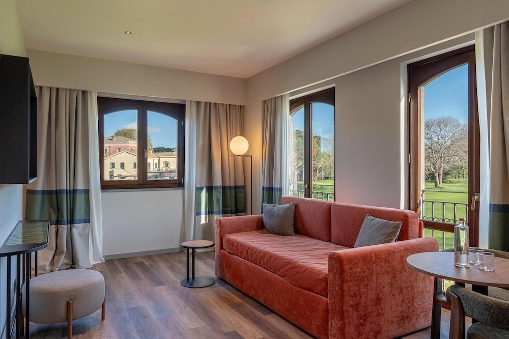 Picciolo Etna Golf Resort & Spa, Curio Collection by Hilton Suite, 1 Bedroom 5