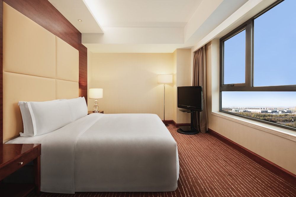 Crowne Plaza Beijing International Airport by IHG Standard Room 5