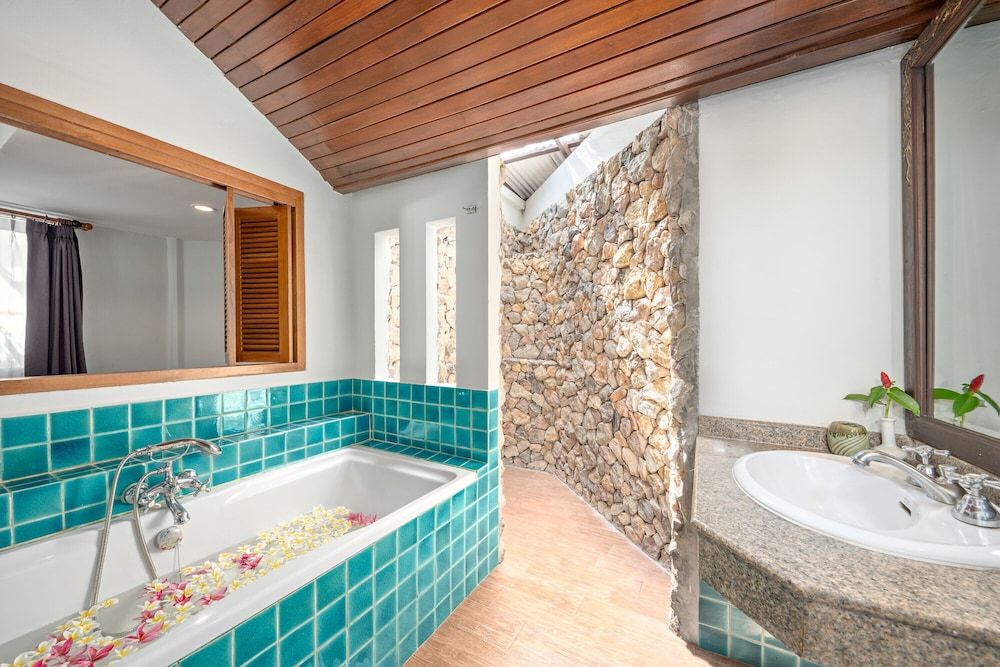 The Fair House Beach Resort & Hotel Grand Deluxe Bungalow 5