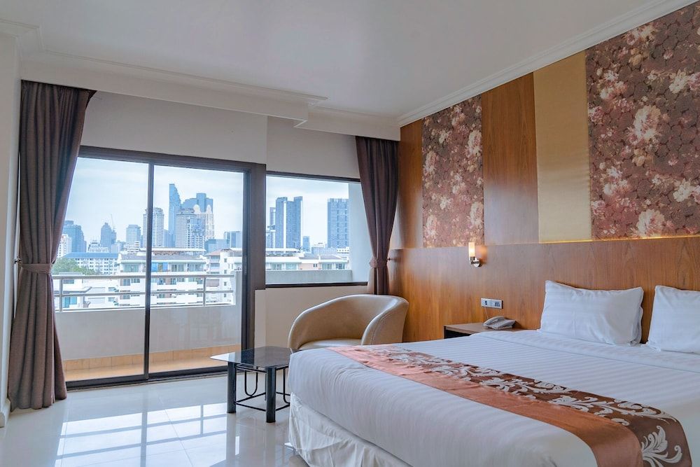 Deluxe Double or Twin Room, 1 Bedroom, Balcony, City View