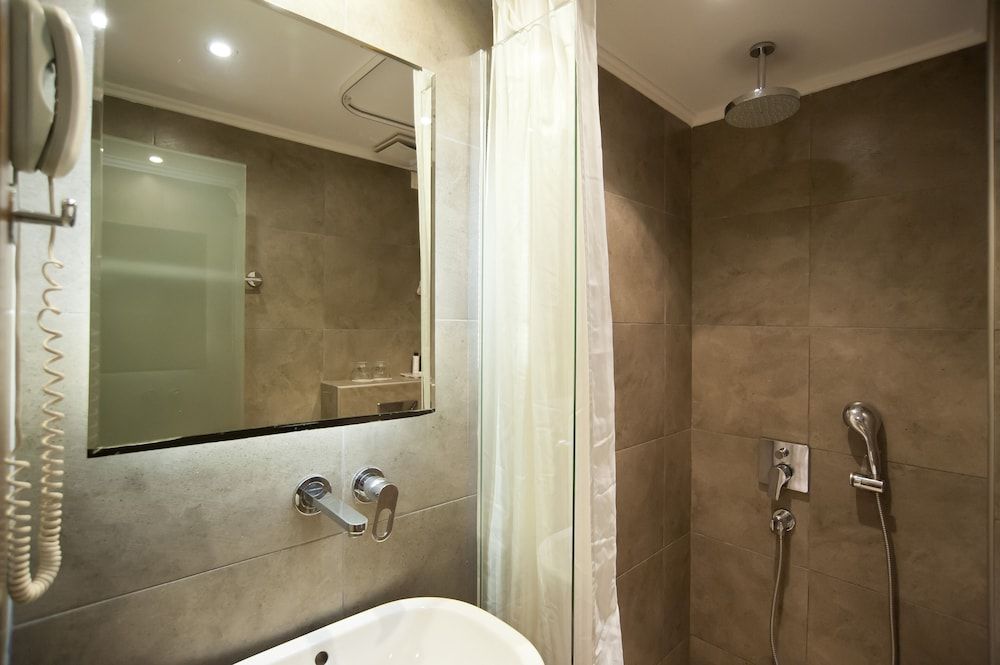 Fedriades Delphi Hotel Economy Twin Room 5