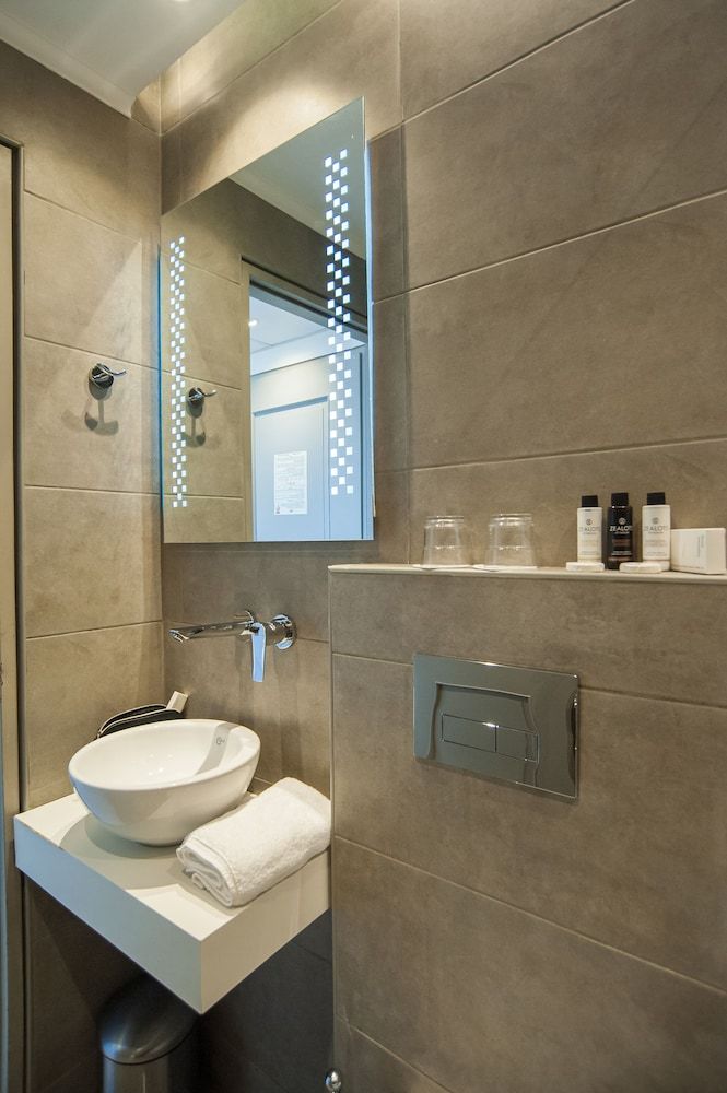 Fedriades Delphi Hotel Double or Twin Room with Balcony 8