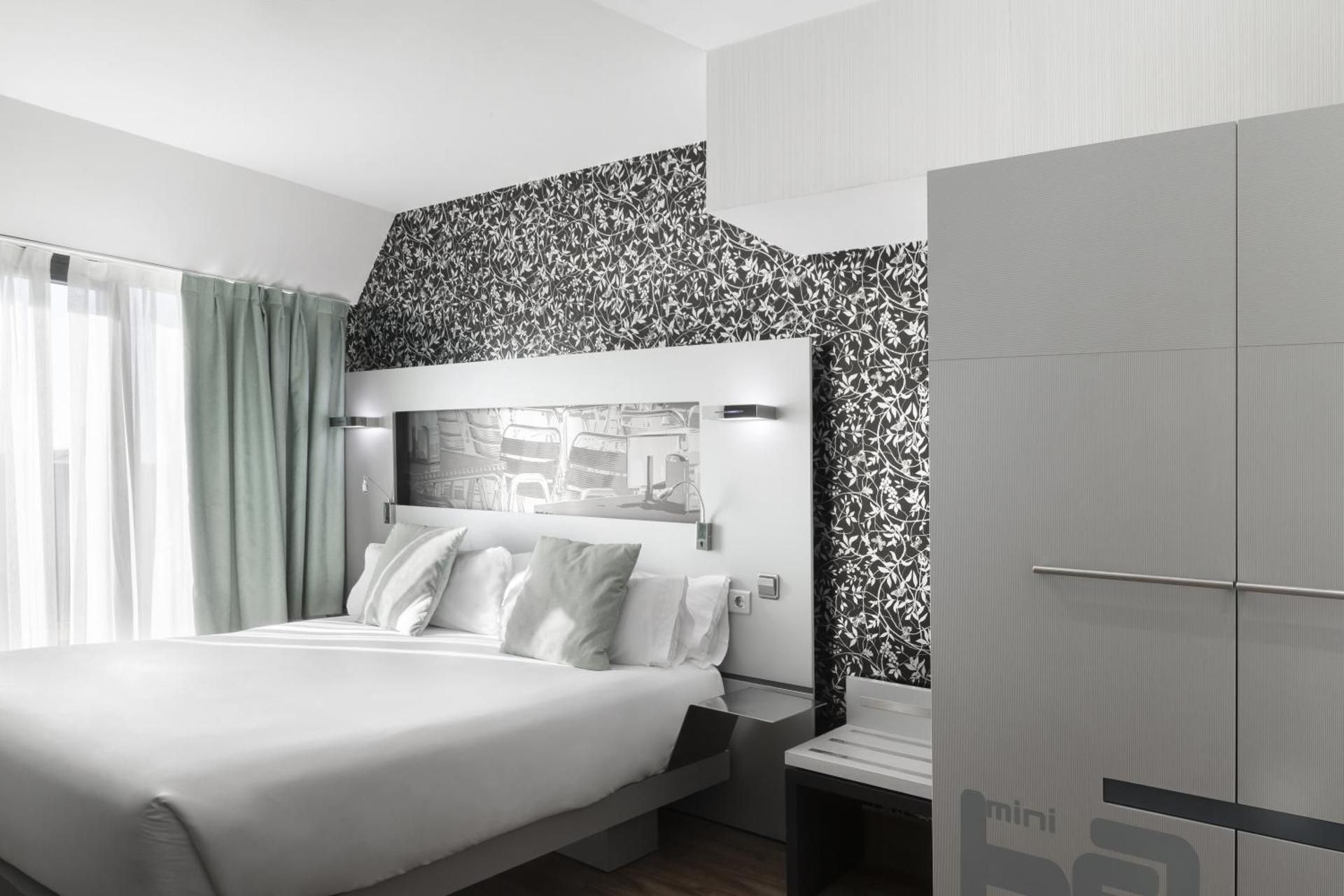 Deluxe Room with Terrace (4 Adults)