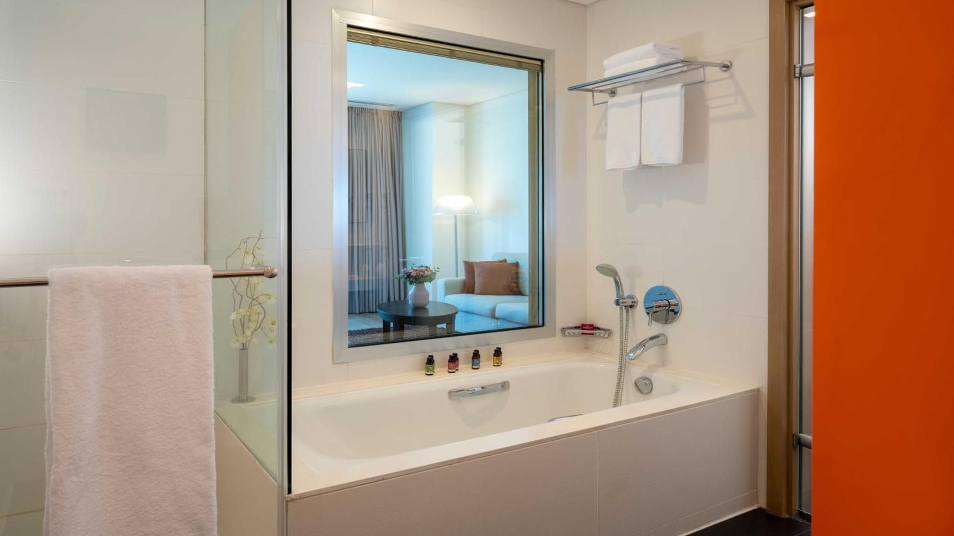 1 Double Bed Junior Suite