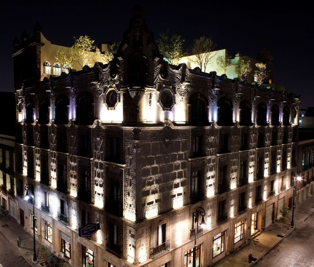 undefined Hampton Inn & Suites Mexico City - Centro Historico 7