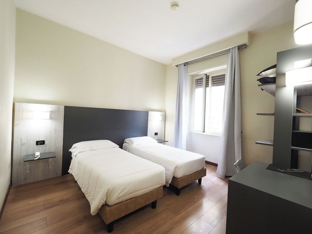 Hotel Osimar Twin Room, 2 Twin Beds 3