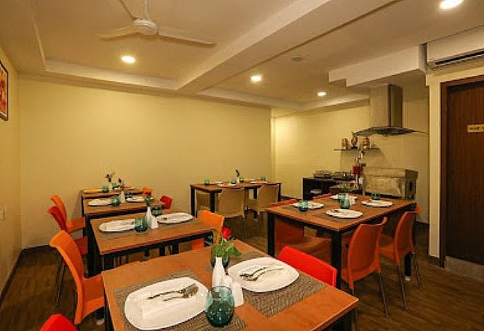 Food & Dining