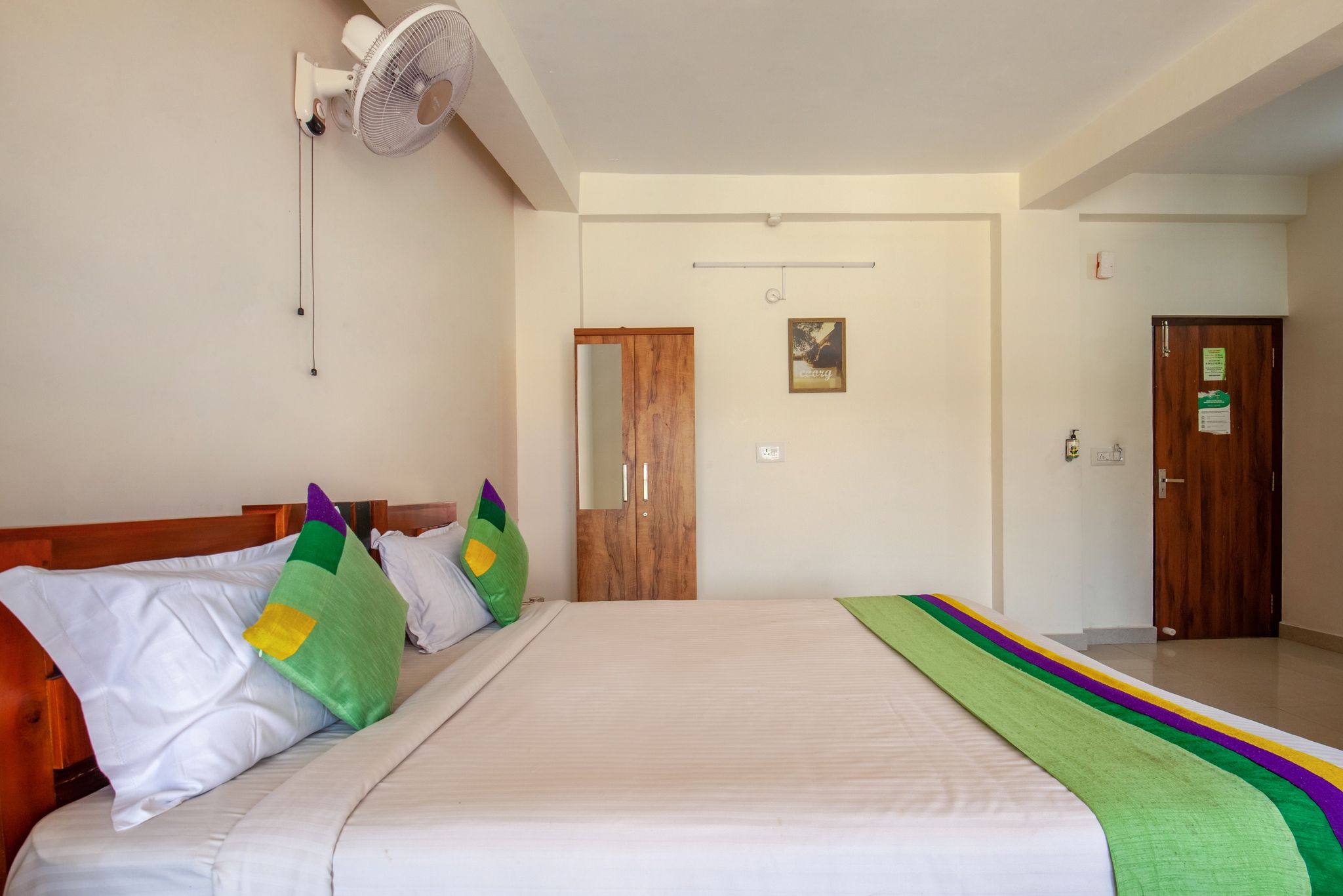 Oak Double Room - RBl - YCHS