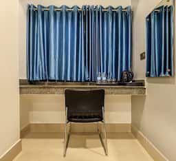 Treebo Arna Residency Deluxe Double Room 9