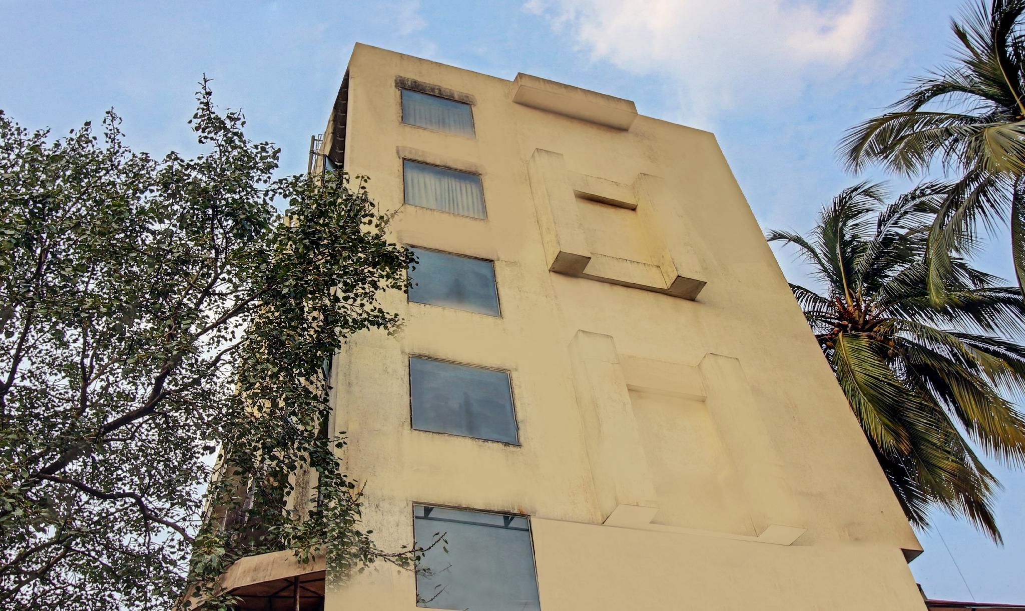 undefined Itsy Hotels Oasis Inn 9