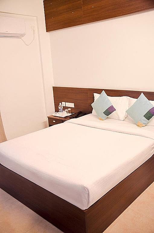 Zoot Standard Double Room 7