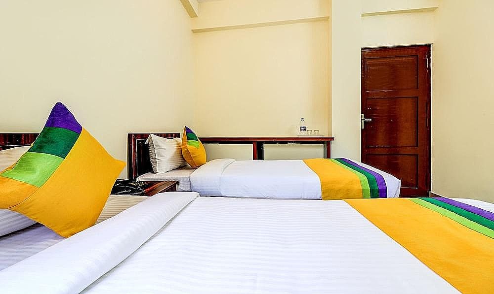 Itsy Hotels Rain Tulsi Stayz, Palarivattom Junction Standard Double Room