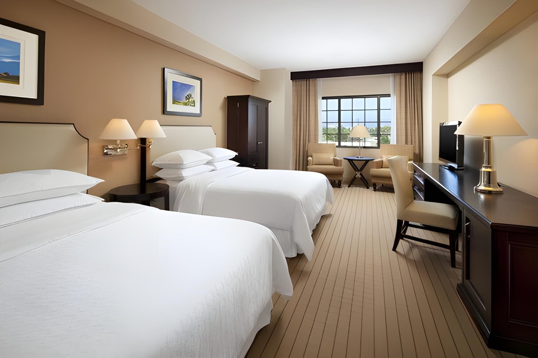 Club level, Guest room, 2 Queen, High floor