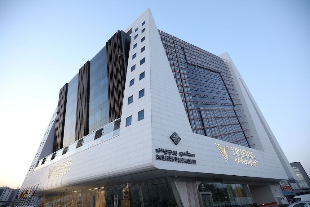 undefined VIP Hotel 8