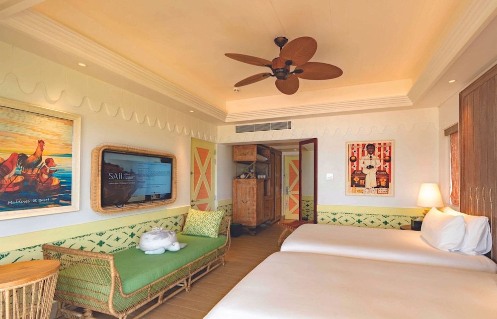 Family Room, 1 King Bed (Beach)
