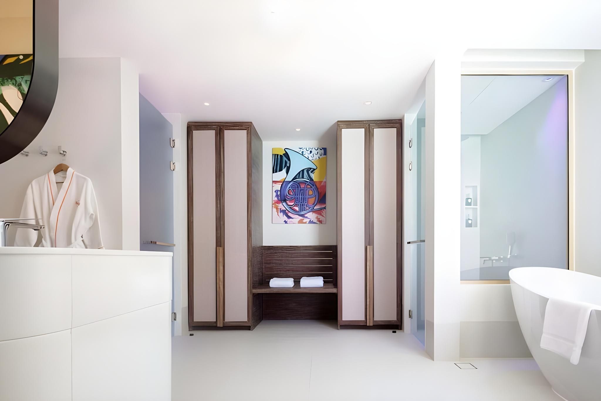 Silver Beach Studio with 2 Single Beds