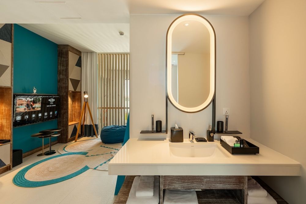 Hard Rock Hotel Maldives Silver Family Pool Suite (Two-Bedroom Duplex) 3