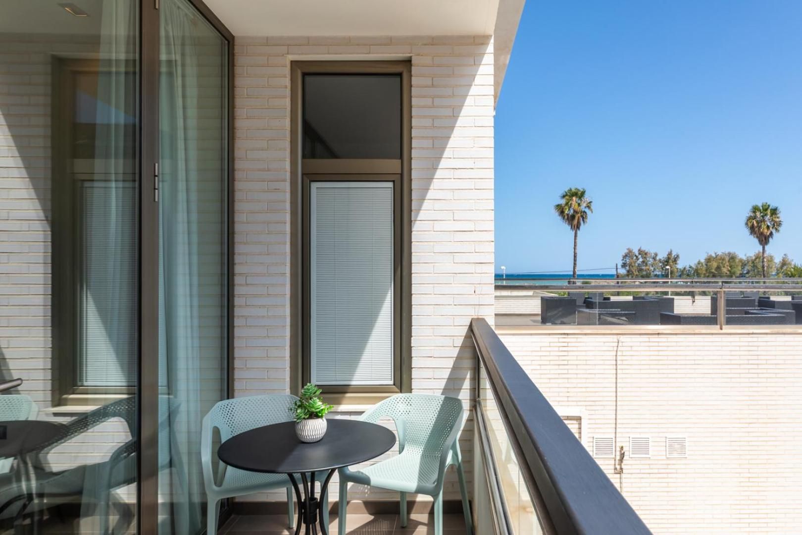 Deluxe Double Room with partial Sea View